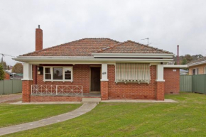 Red Brick Beauty - Central Cottage, Albury